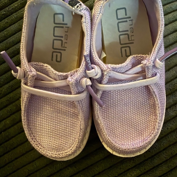 Hey Dude Kids' Lavender Moccasins - Picture 3 of 4